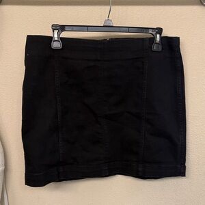 🎉🎉Women’s Black Skirt